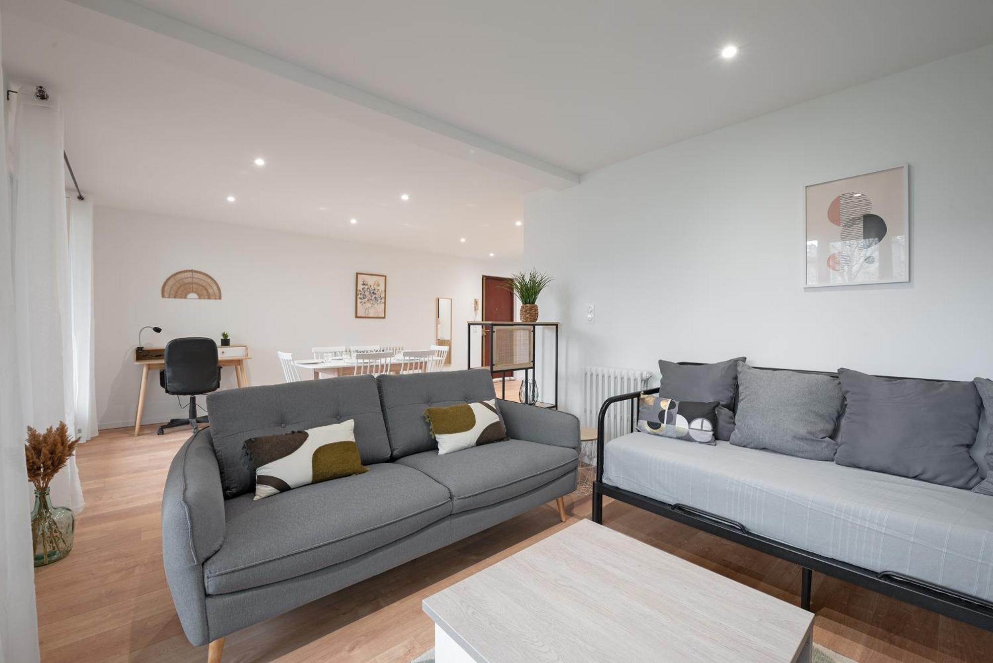 Spacieux T3 Avec 2 Parkings Gratuits Et 2 Balcons 툴루즈 외부 사진